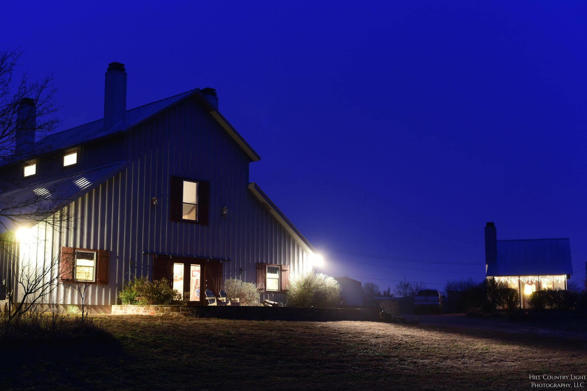 Lazy T Bed And Breakfast Fredericksburg Eksteriør billede
